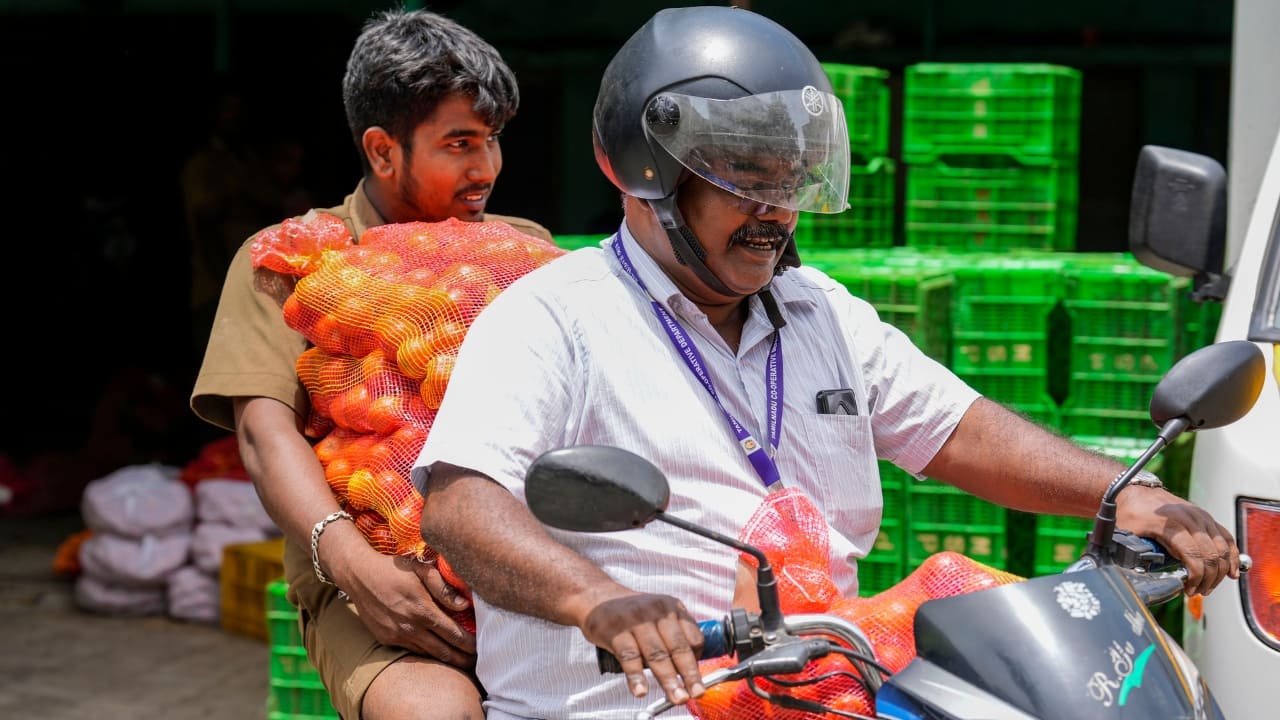 Coconut oil, tomatoes, and umbrellas: What drove inflation in June despite a 6-year low Coconut oil, tomatoes, and umbrellas: What drove inflation in June despite a 6-year low