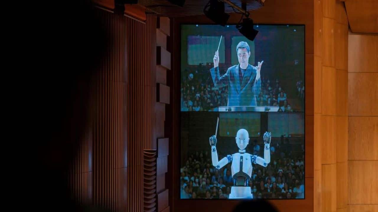 &quot;It seemed there was some work to be done for the robot to do the job,&quot; Lee said. Song In-ho, 62, another audience member, also said EveR 6's performance appeared to be at an elementary level.&quot;I guess it would be able to do the conducting all by itself when it's equipped with artificial intelligence to understand and analyse the music,&quot; Song said. (Image&quot; Reuters)