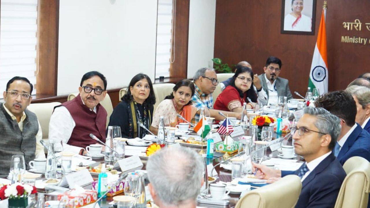 According to the State Department, the visit of the presidential envoy is intended to advance common goals on climate change and clean energy, including joint initiatives to create a platform for investments in renewable energy and storage options, support the deployment of zero-emission buses, and diversify clean energy supply chains.