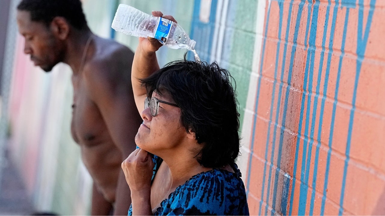 Phoenix is set to break its own record for consecutive days of highs of at least 110 degrees Fahrenheit (43.3 Celsius) with organizations moving quickly to help the most vulnerable survive the searing temperatures with cool spaces and water. (Image: AP)