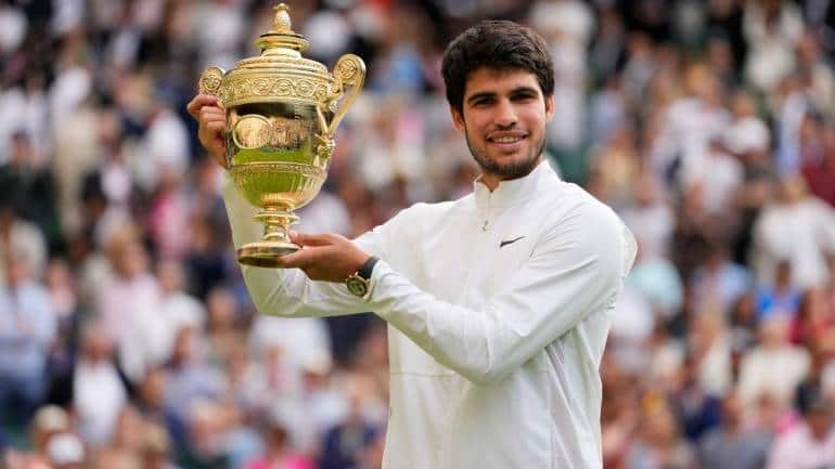 In Pics: Carlos Alcaraz wins men’s single Wimbledon final against Novak ...