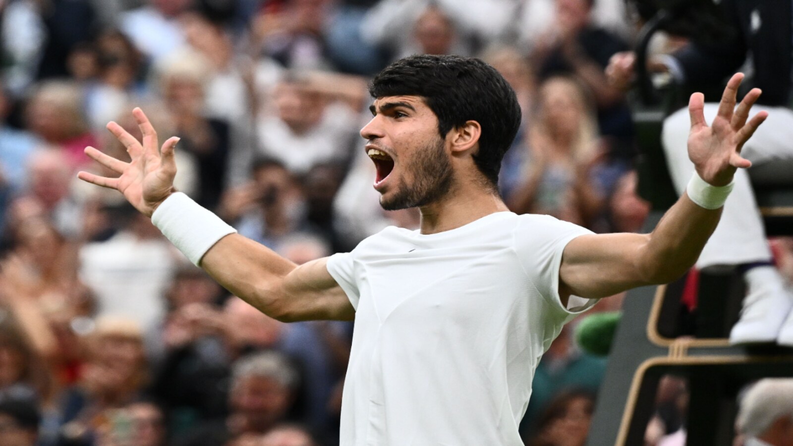 Carlos Alcaraz stops Novak Djokovic's tie-break winning run in Wimbledon  final