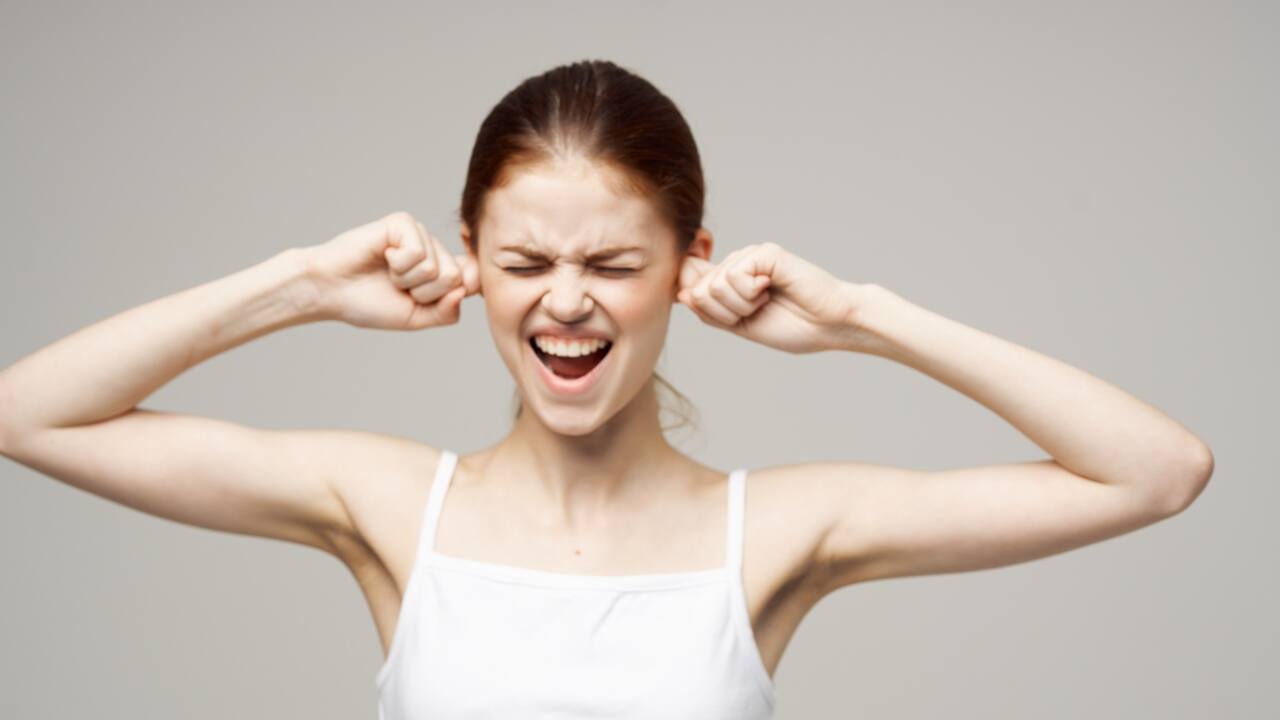 Ear infections: Sneezing, congested nose could be signs of a viral infection in the middle ear