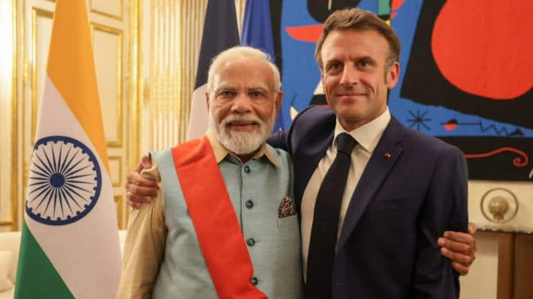 French President Macron reaches Jaipur; will join roadshow, hold talks with PM Modi - Vimarsana News