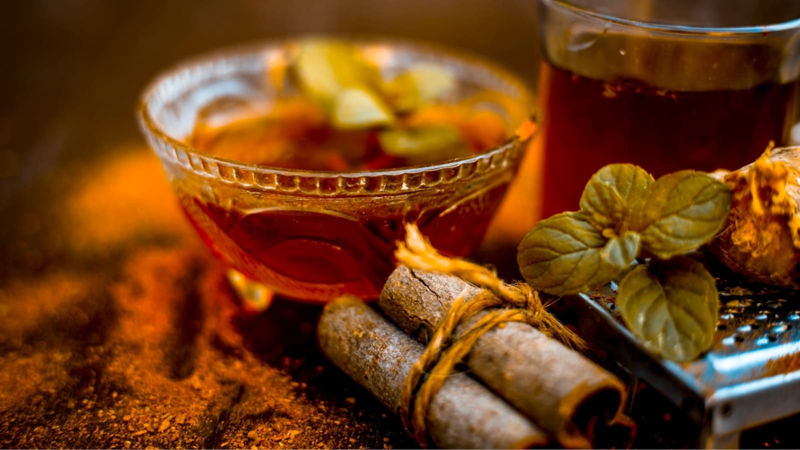 5 amazing health benefits of drinking cinnamon water on an empty stomach