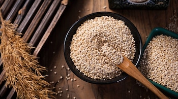 Health benefits of quinoa: A complete protein source, containing all nine essential amino acids our bodies need, quinoas are rich in fibre and antioxidants, helps fight inflammation and promotes overall health (Image: Canva)