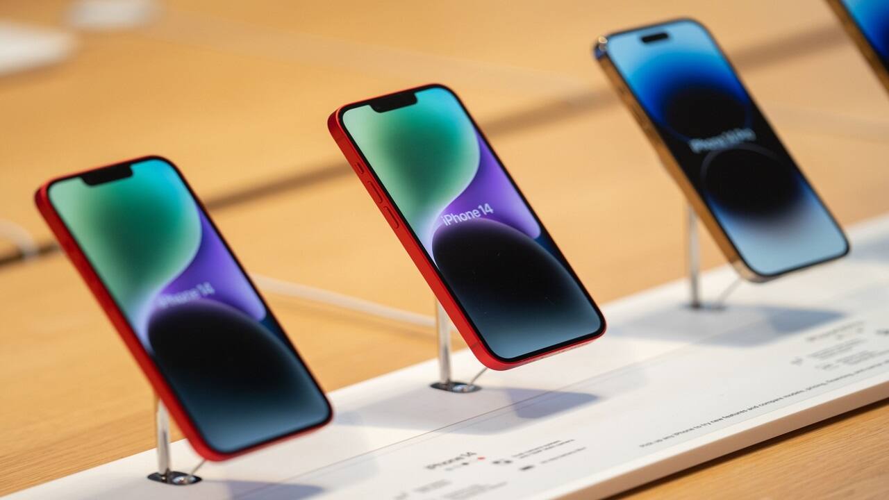 Apple aims to keep iPhone shipments steady despite 2023 turmoil
