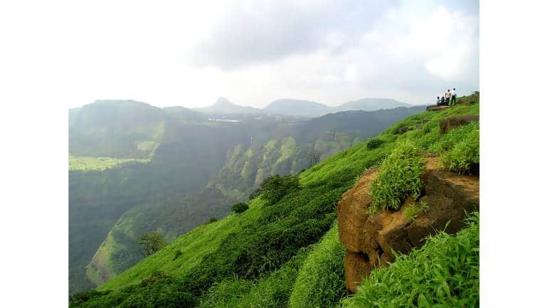 7 Indian destinations that are perfect for a monsoon vacation amid nature - Vimarsana News