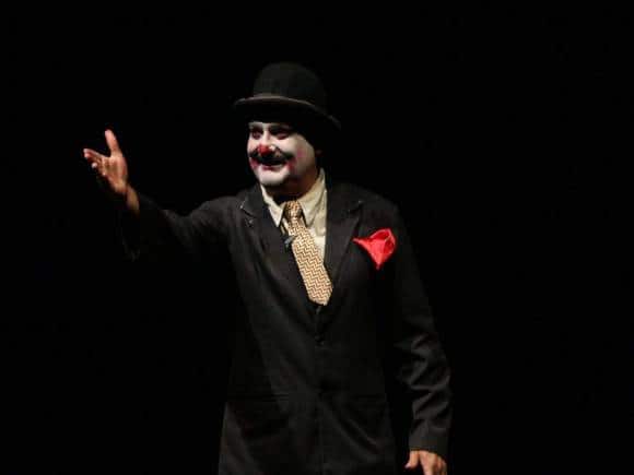 Vinay Pathak in the play 'Nothing Like Lear'
