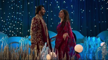 Rocky Aur Rani Kii Prem Kahaani has lavish film sets and a star-studded cast. (Screen grab)