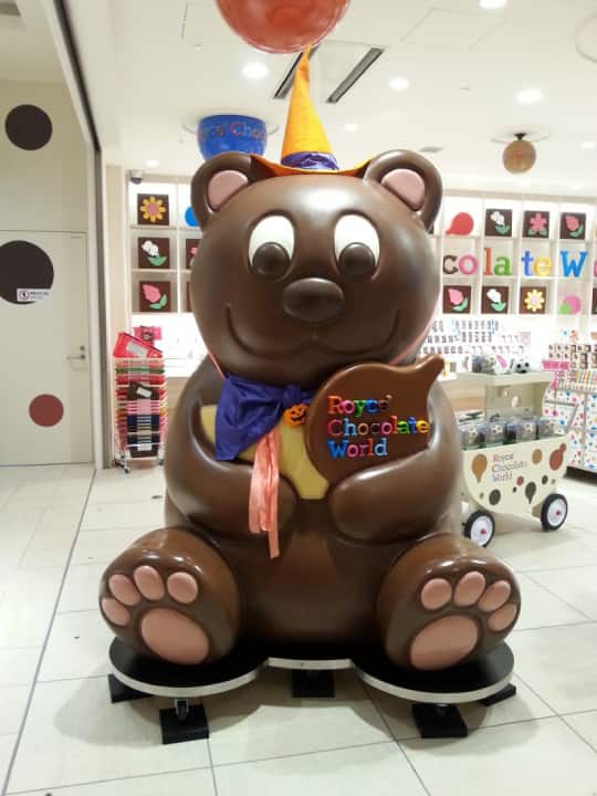 Royce chocolate world