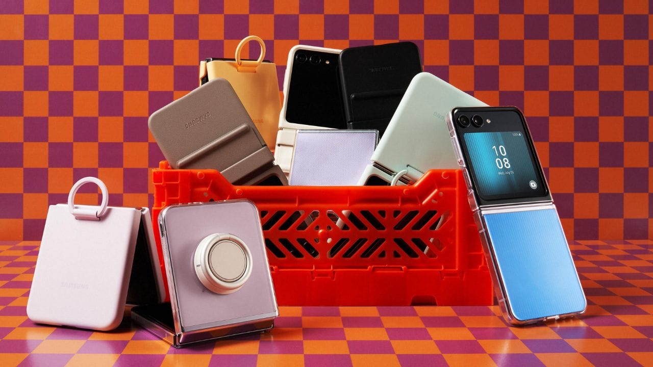 9. Electronics: Modern times have seen an inclination towards buying electronic gadgets or appliances on Dhanteras for prosperity and convenience. 9. Electronics: Modern times have seen an inclination towards buying electronic gadgets or appliances on Dhanteras for prosperity and convenience.