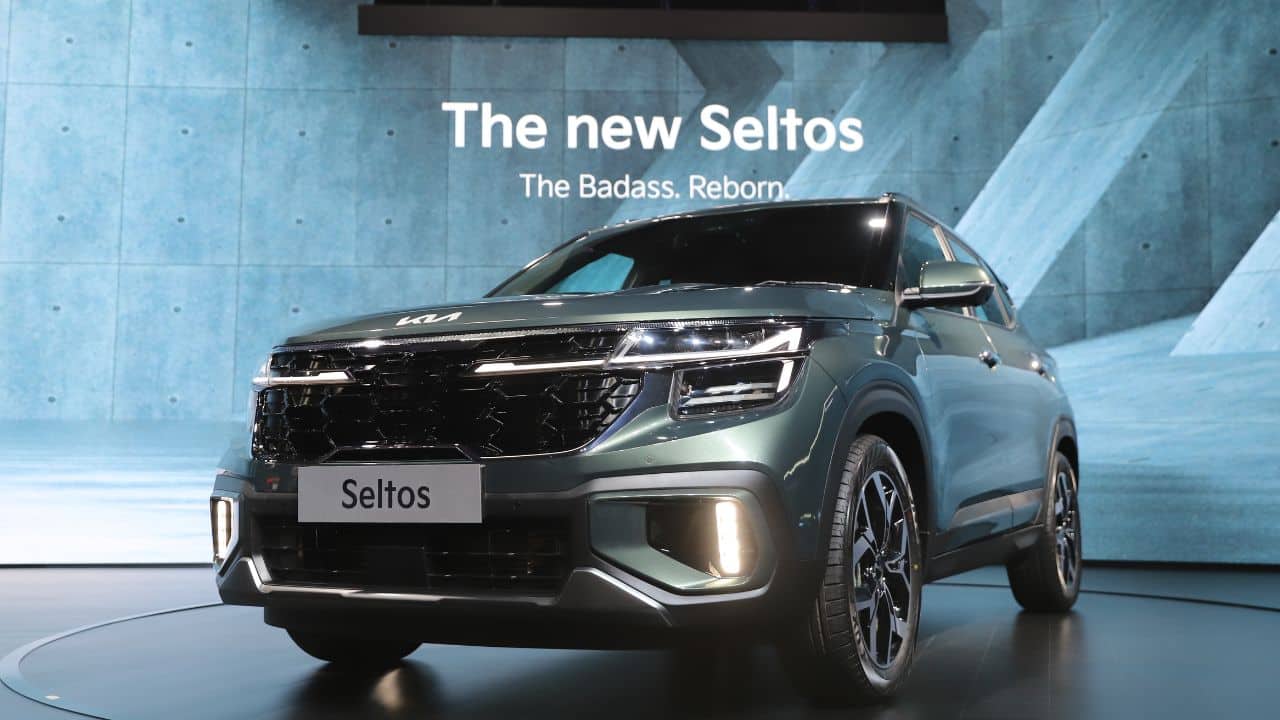 Kia India has given a mid-cycle refresh to Seltos to strengthen its presence in the mid-size Sport Utility Vehicle (SUV) segment The bookings will commence on July 14, and is expected to be available by September this year. (Image: Avishek Banerjee/Moneycontrol)