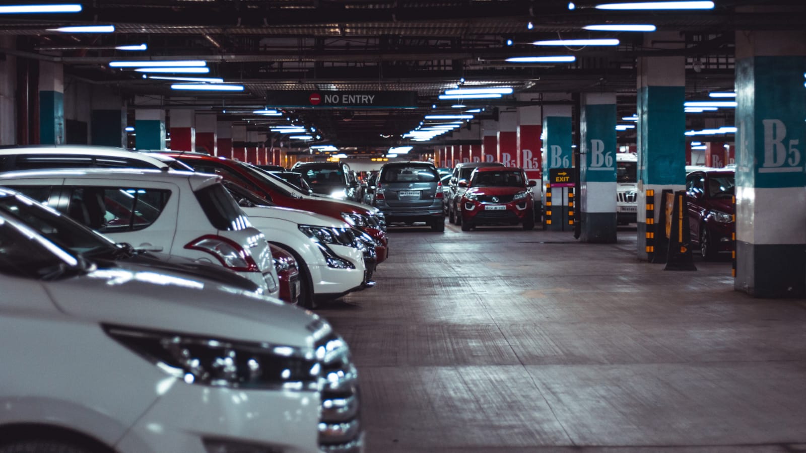 Bengaluru Implements Parking Restrictions For World Cup Match Today 90 Lack of parking facilities depreciate real-estate assets in Bengaluru