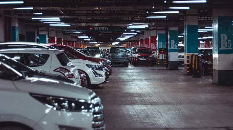 Karnataka's real estate regulator stipulates minimum parking space provisions for apartments in Bengaluru - Vimarsana News