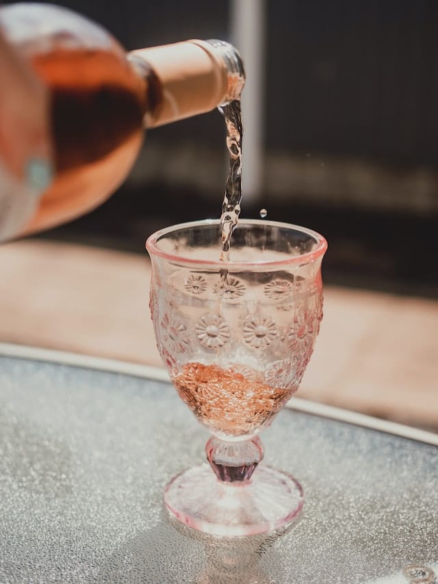 (Photo by Lisa Fotios via Pexels)