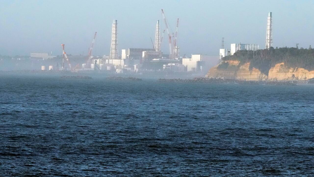 The March 2011 earthquake and tsunami destroyed the plant’s cooling systems, causing three reactors to melt. Highly contaminated cooling water applied to the damaged reactors has leaked continuously to building basements and mixed with groundwater. TEPCO plans to release 31,200 tons of the treated water by the end of March 2024, which would empty only 10 tanks because of the contaminated production of wastewater at the plant, though the pace will later pick up. (Image: AP)