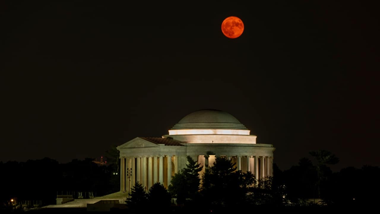 The supermoon rises above the Thomas Jefferson Memorial on the Tidal Basin in Washington. (Image: AP)