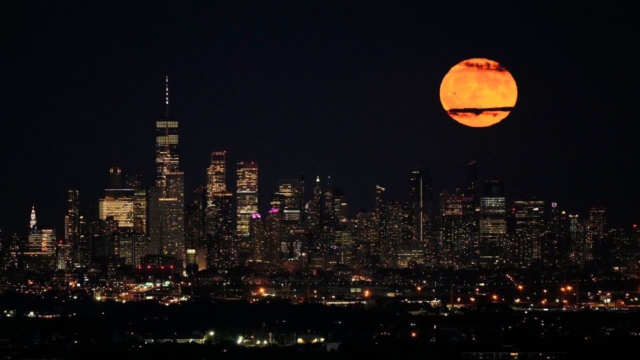 Stunning pictures of first supermoon in August from around the world