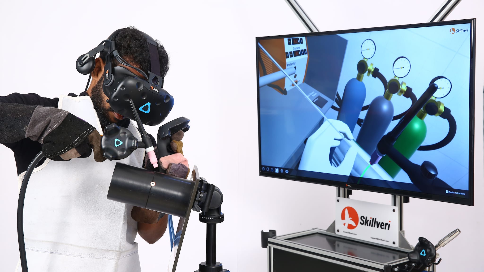 An employee using the XR simulator