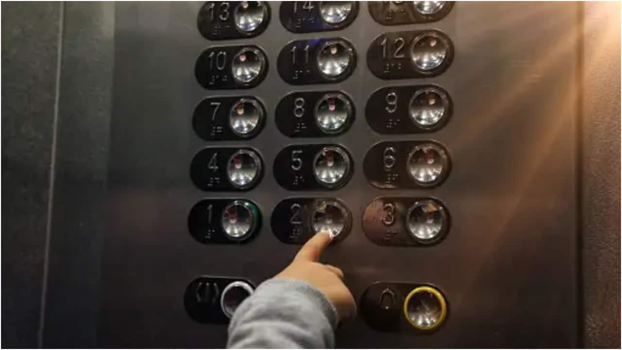 Elevator plunge sends occupants flying, crashing onto ceiling in harrowing video