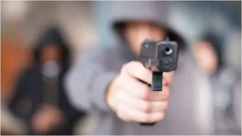 News crew robbed at gunpoint while reporting about 'armed robberies' in Chicago - Vimarsana News