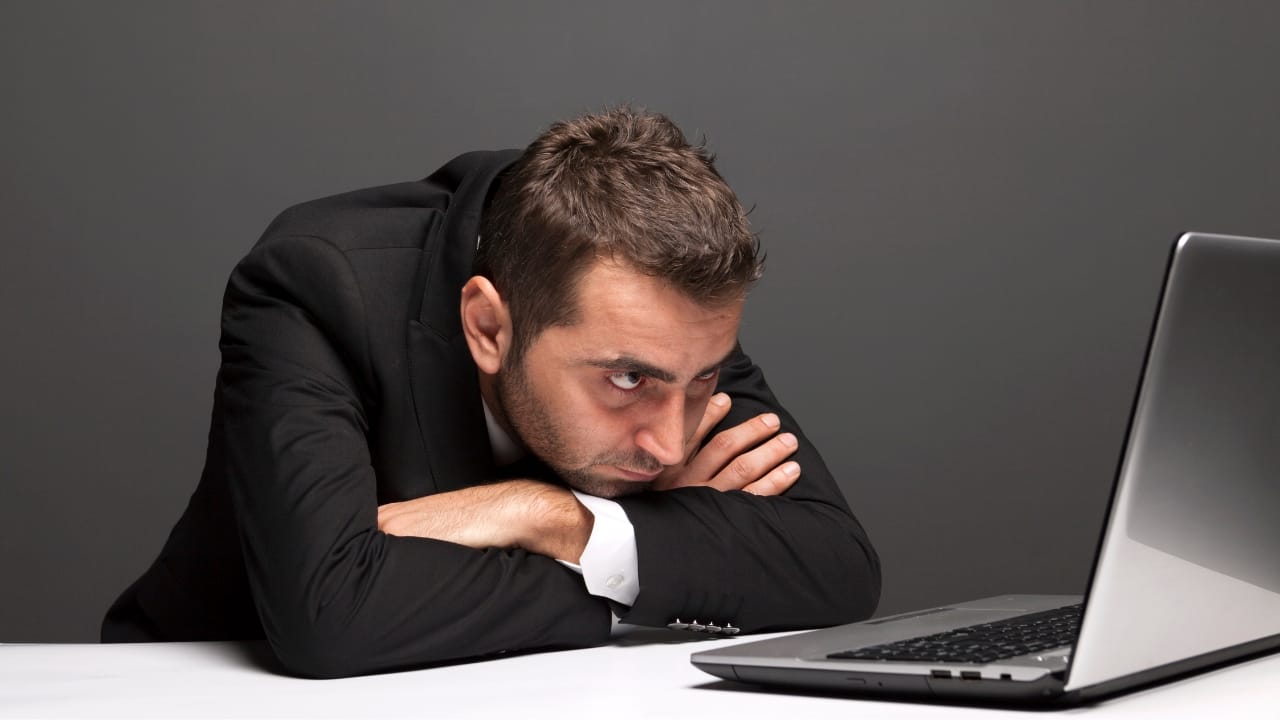 Independence Day 2023: Break free from these 15 unhealthy habits that are holding you back