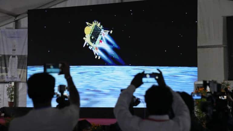 Chandrayaan 3: India scripts history, first to land near Moon's South Pole; PM Modi hails ISRO — Key highlights - Vimarsana News