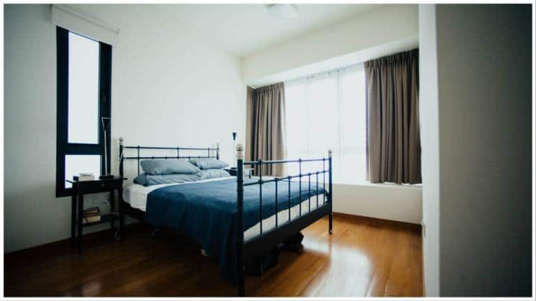 Woman earns Rs 42,000 per month by renting out one side of her bed - Vimarsana News