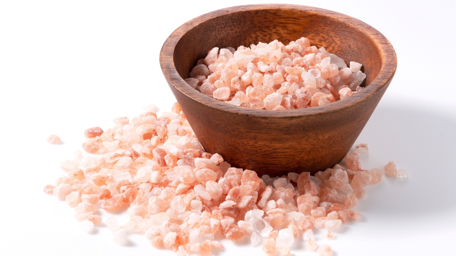 10 health benefits of Himalayan salt water: Here's why you should start  your day with this elixir