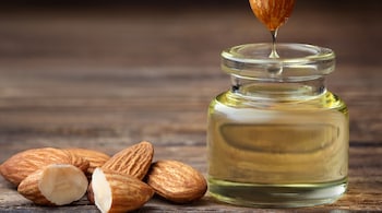 Health benefits of almond oil (Image: Canva)