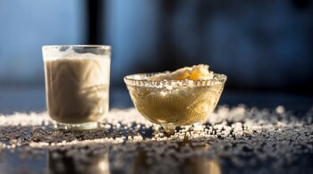 Health benefits of ghee in milk (Image: Canva)