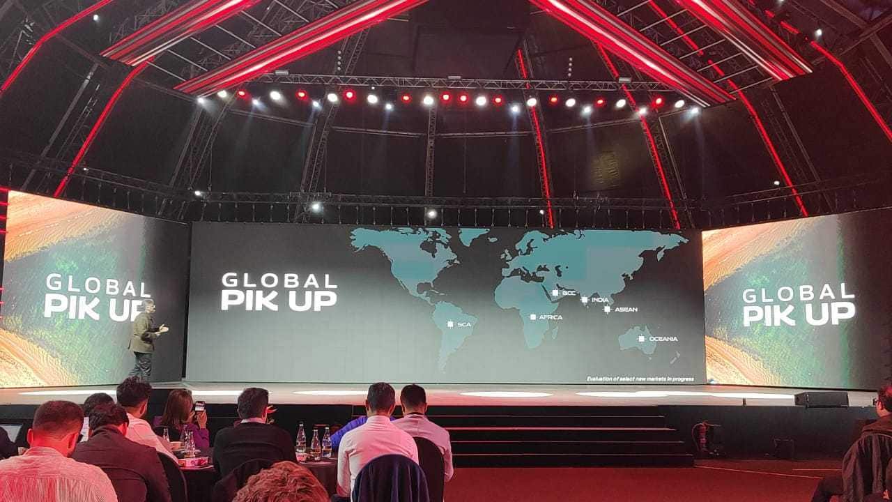 Before introducing the concept of Thar.e, Mahindra Auto presented the Global Pik Up concept for the global market. This fresh offering is versatile, suitable for offroading, sports, daily travel, and overlanding. It will feature zip, zap, zoom drive modes, 5G connectivity, and a second-generation mHawk all-aluminium diesel engine