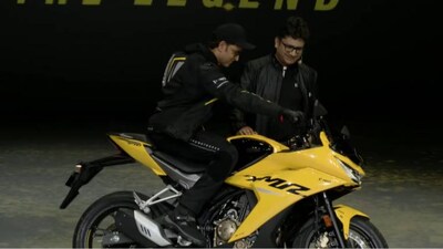 Hrithik Roshan unveils new Hero Karizma XMR 210, price starts at Rs 1.73 lakh: See Pics