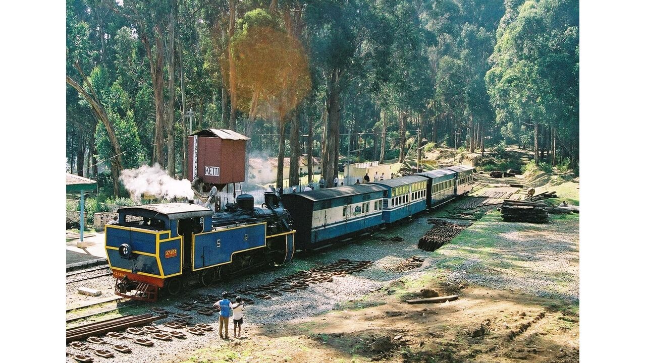 5 best Indian train journeys to enjoy the monsoons