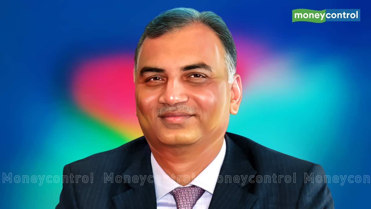 HDFC Bank eyes need-based product sales for new customers, post merger with HDFC