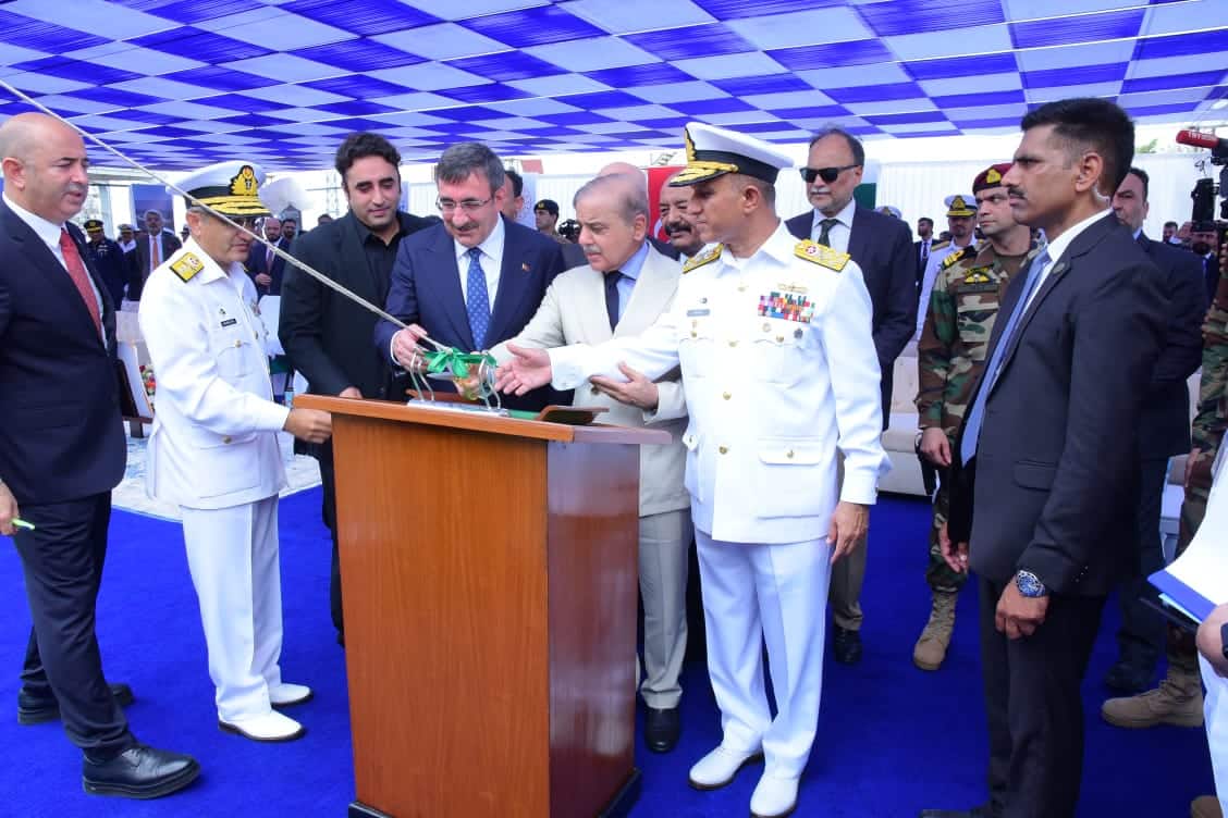 Shehbaz Sharif invited Turkey to join CPEC during the visit of Turkish Vice President Cevdet Yilmaz (fourth from left) to Karachi for the launch of MILGEM Class Corvette 'PNS Tariq' ship on August 2 (Image: Twitter/@PMLN_org)