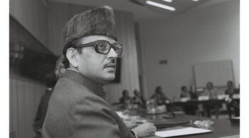 Vishwanath Pratap Singh at the second session of the EEC-India Joint Committee in Brussels, May 30-31,1983. (Photo by Christian Lambiotte/EC via Wikimedia Commons)
