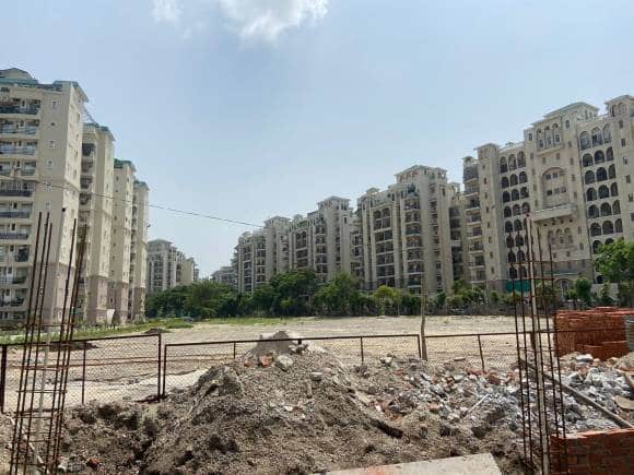 Supertech twin towers: Emerald Court RWA proposes to develop park at demolition site - Vimarsana News