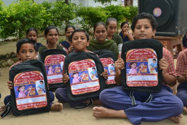 No kidding! This children's co-op bank has 17,000 members, Rs 16 crore in deposits - Vimarsana News