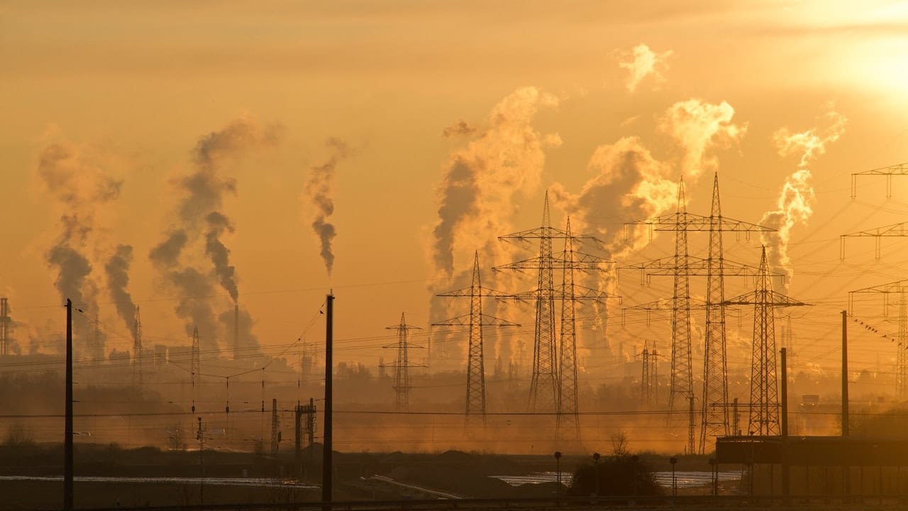 Sharing real-time air quality data with the public would help to raise awareness and drive collective action. (Photo via Pixabay/Pexels)
