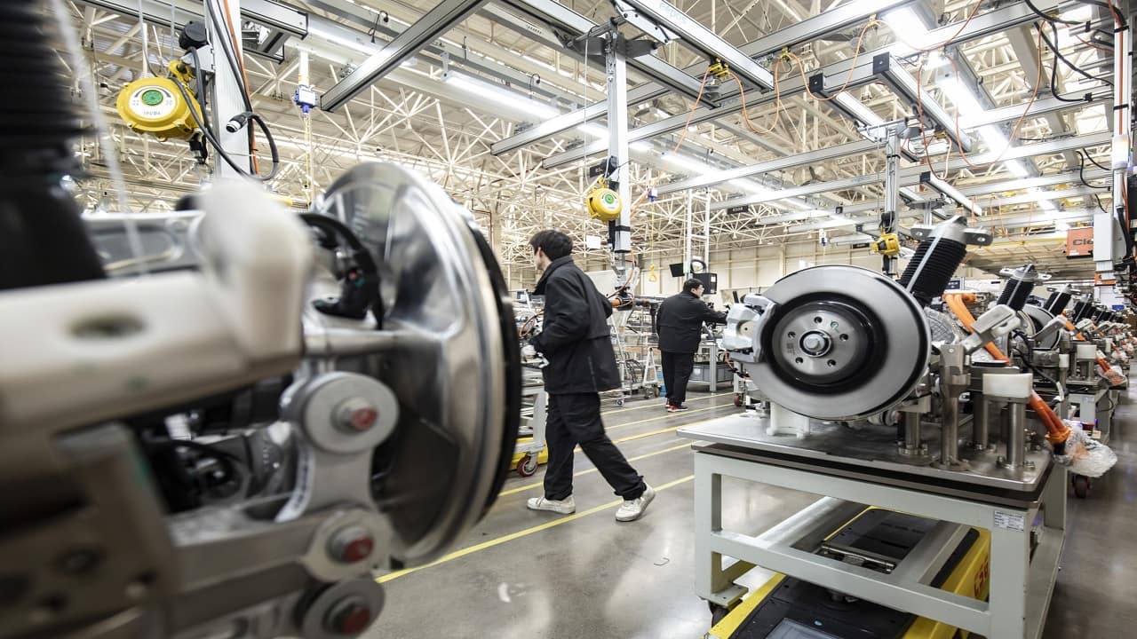 From cheap cash to tax breaks, EVs in China get lots of love