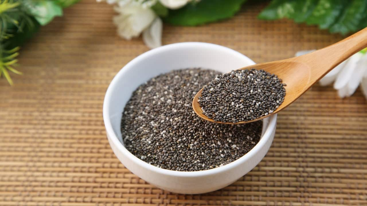 6 Substitutes For Chia Seeds — Lauren Twigge Nutrition