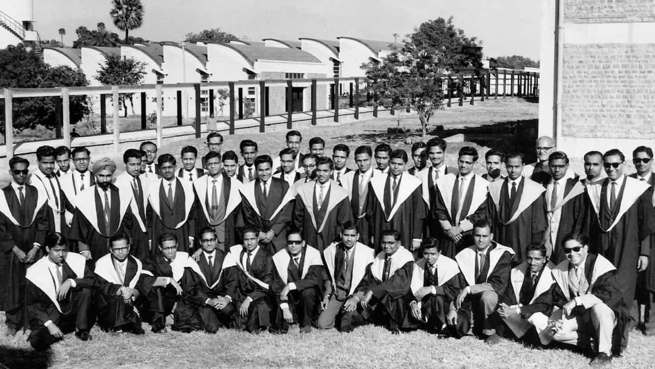 IIT-Bombay’s first graduating batch, posing on the lawns behind Mechanical Engineering on December 22, 1962. (Photo courtesy: IIT Bombay)