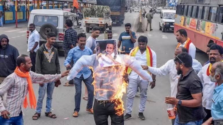 Karnataka Bandh LIVE Updates: Schools shut, roads deserted in Bengaluru - Vimarsana News