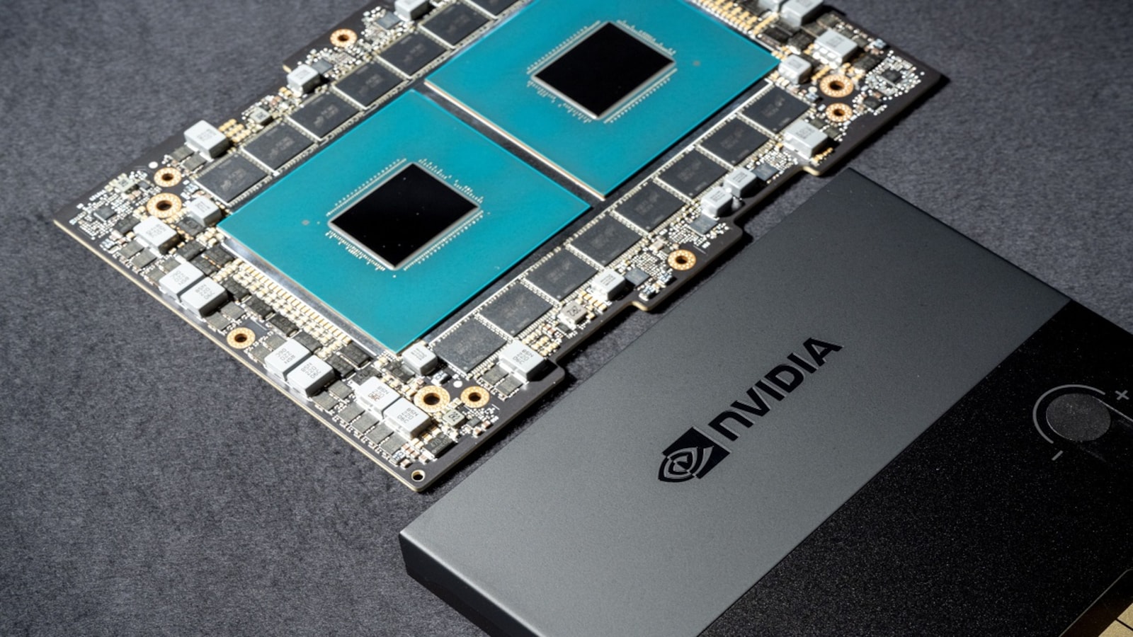 Intel challenges Nvidia, Qualcomm with 'AI PC' chips for cars