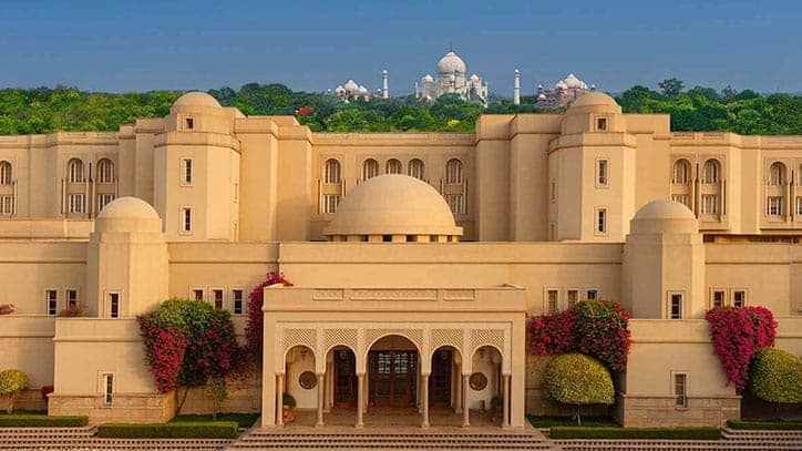  This opulent hotel, renowned as Agra's finest, stands a mere 600 meters away from the Taj Mahal and provides unobstructed vistas of this global wonder from each of its rooms and suites.