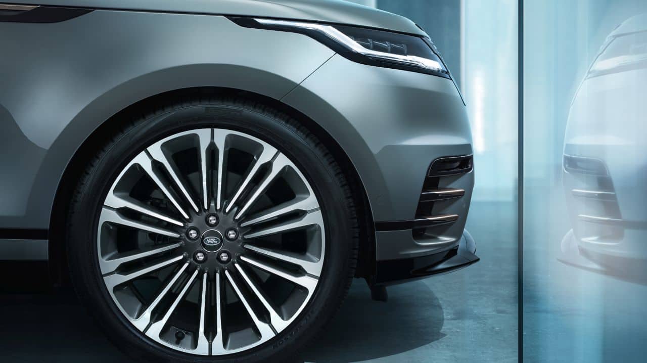 Powering the Range Rover Velar are two engine options. The 2.0-litre petrol engine is capable of producing 250 hp of maximum power and 365 Nm of peak torque. Mated to an 8-speed automatic, the Velar is claimed to complete a 0-100 km/h sprint in 7.5 seconds reaching a top speed of 217 km/h. Then you have the 2.0-litre diesel engine that produces 204 hp of maximum power and 430 Nm of torque, and comes mated to a mild-hybrid system. Transmission duties are again handled by an 8-speed automatic and Land Rover claims a 0-100 km/h sprint time of 8.3 seconds reaching a top speed of 210 km/h. (Image: Range Rover)