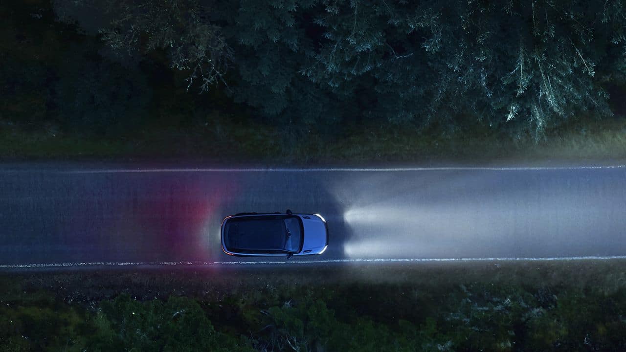 Despite the luxury factor, the Range Rover Velar is an offroad SUV and as such gets a number of features unique to these rugged SUVs. For example, the Velar gets Land Rover’s Terrain Response 2 system. With this, the car’s settings adapt themselves to the current driving conditions. This is further aided by the electronic air suspension and adaptive dynamics that ensure a fairly comfortable ride. Thanks to the electronic air suspension, however, the Velar also gets something called ‘Elegant Arrival’ mode. With this turned on, the SUV’s ride height is reduced by 40 mm every time a person enters or exits the vehicle. (Image: Range Rover)