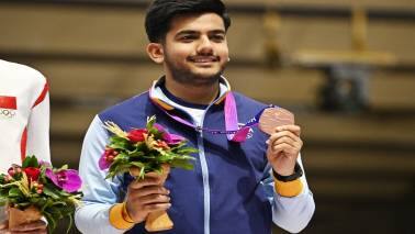 Olympian Aishwary Pratap Singh Tomar also displayed personal magnificience by bagging a bronze medal in the men’s 10m air rifle final individual event. The 21-year-old edged out Rudrankksh Patil in a close battle, to claim a bronze with a score of 228.8.